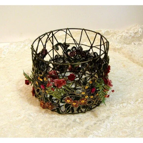 Enchanted Woodland Basket - Picture 1 of 8